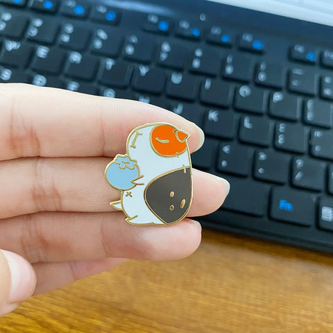 Guinea Pig and Blueberry Enamel Pin - the-cavy-closet